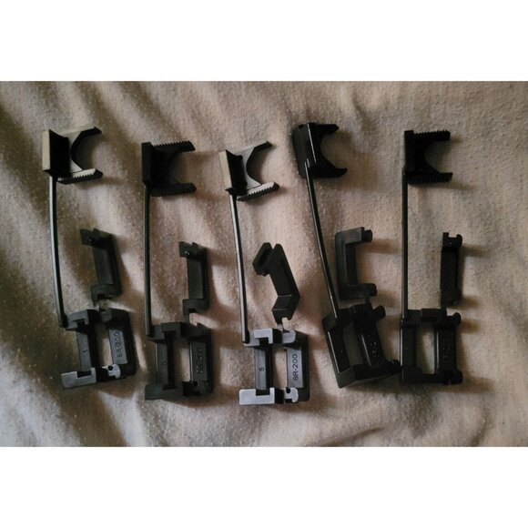 x5 Heyco Strain Relief Bushings Black New - Picture 1 of 2